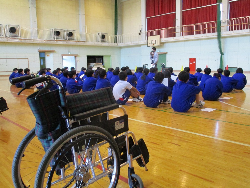 １年生　福祉体験学習