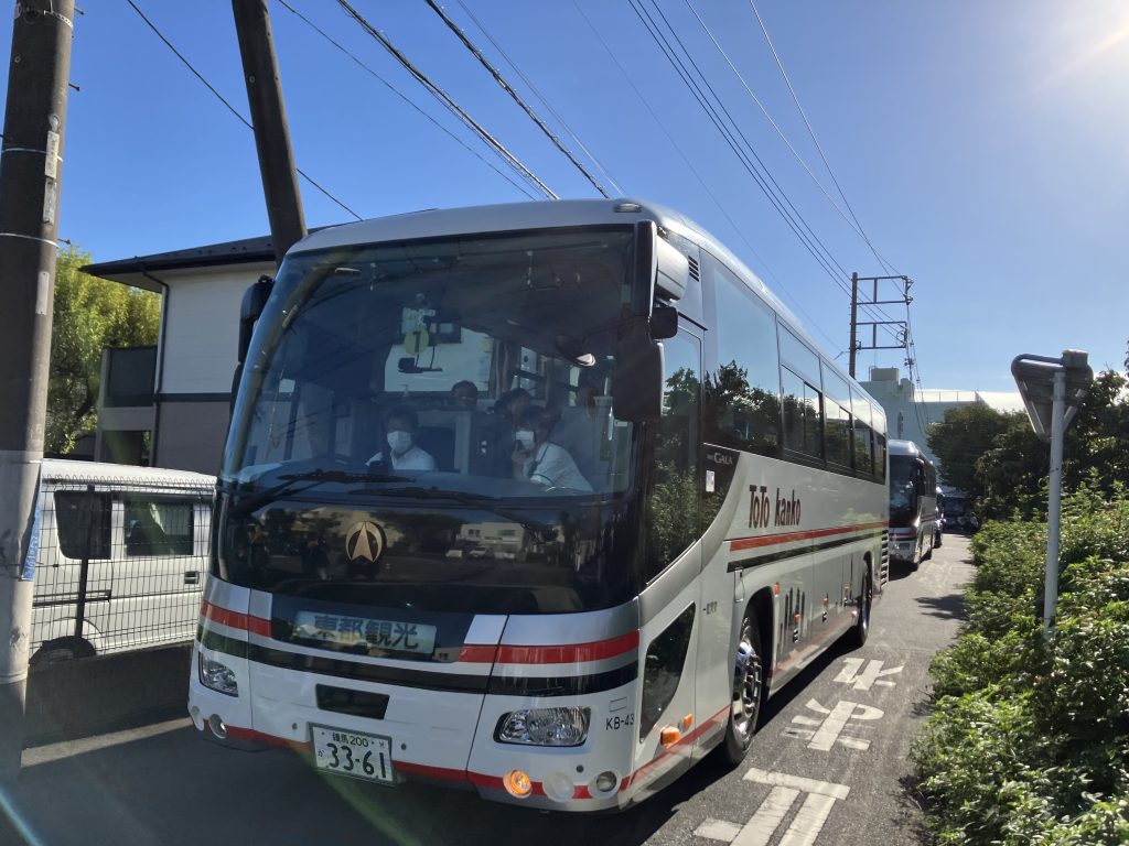 山の移動教室「出発」