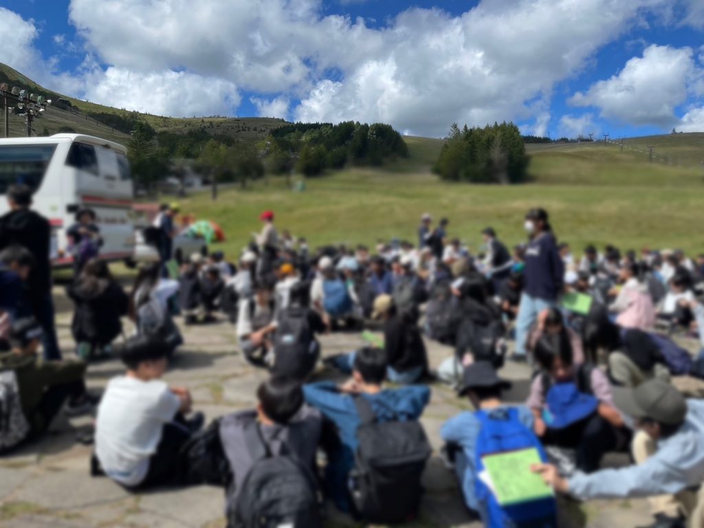 山の移動教室「車山ハイキングスタート」