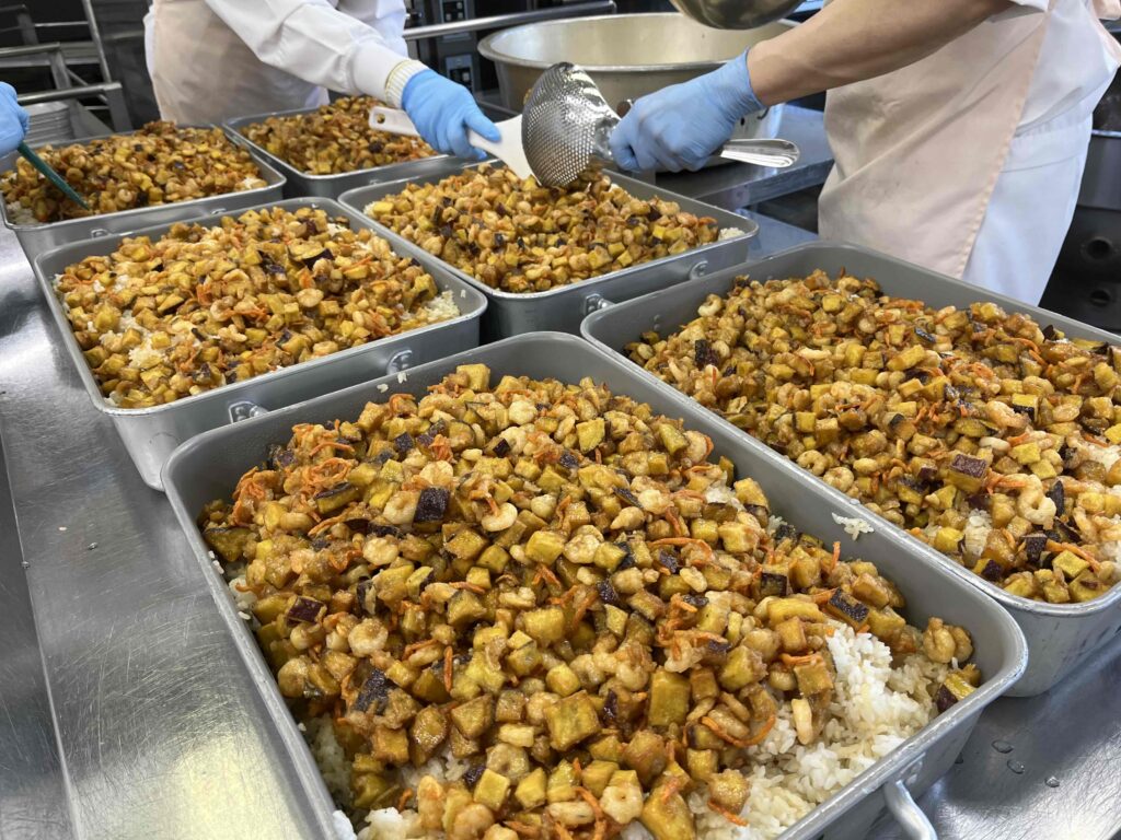 ふたが浮きそうなぐらい