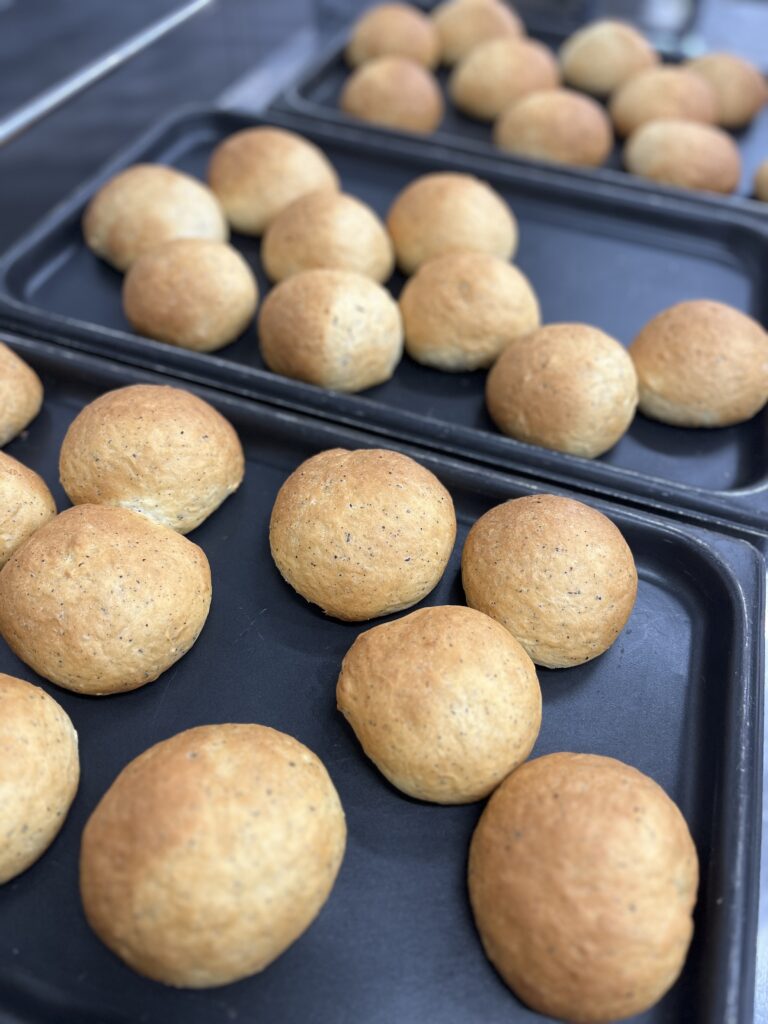 ３月最初の給食は？🍞